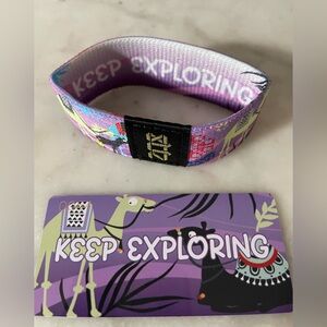 NEW - ZOX “Keep Exploring” Size Medium Limited Edition Wristband & Card